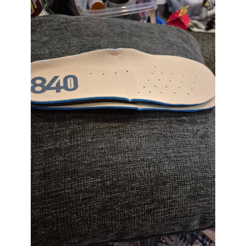 New Balance 840 JV1-0029-8 M8", "JV2-8478-6 W10", and "MW840V5" Insoles